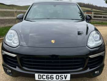 Used Porsche Cayenne 2016 for sale - 74185582: Photo
