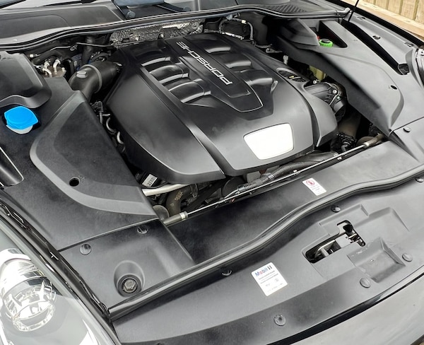 Used Porsche Cayenne 2016 for sale - 74185582: Photo 5