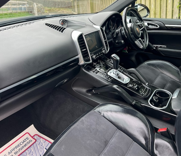 Used Porsche Cayenne 2016 for sale - 74185582: Photo 74