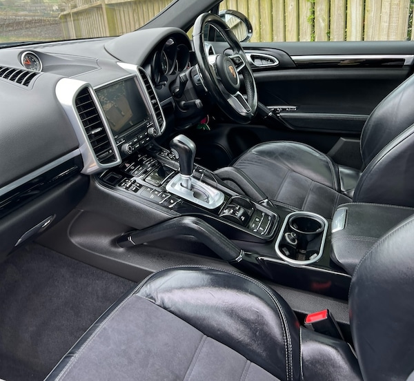Used Porsche Cayenne 2016 for sale - 74185582: Photo 75