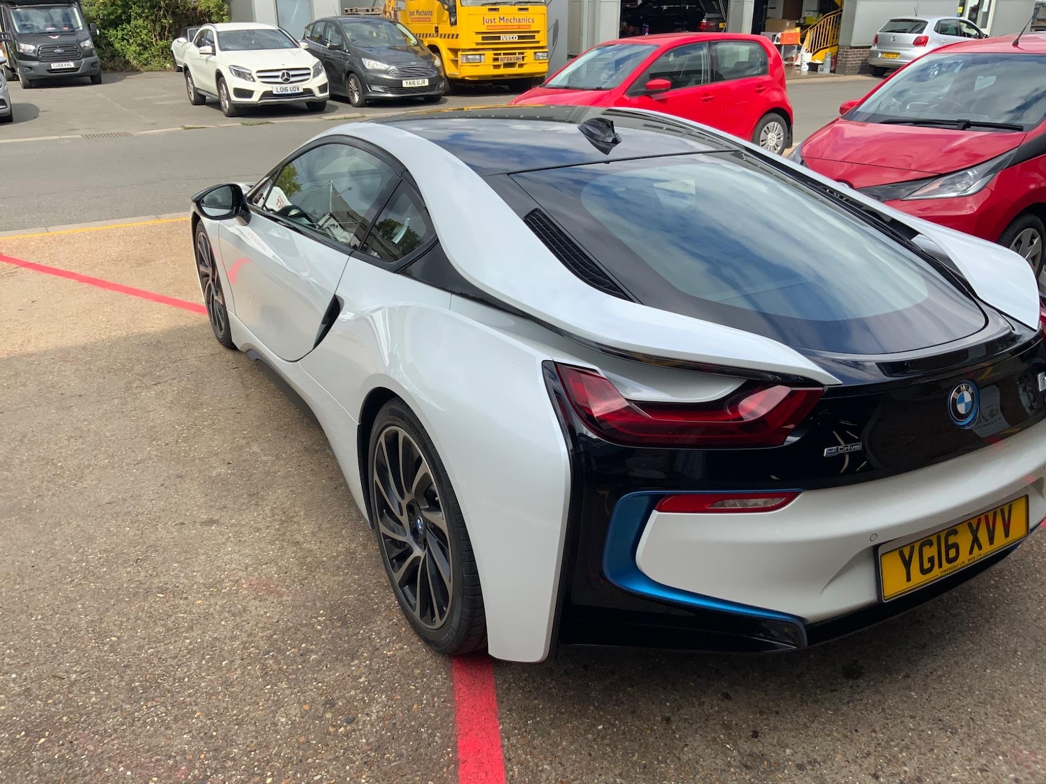 Used BMW i8 2016 for sale - 76137813: Photo 19
