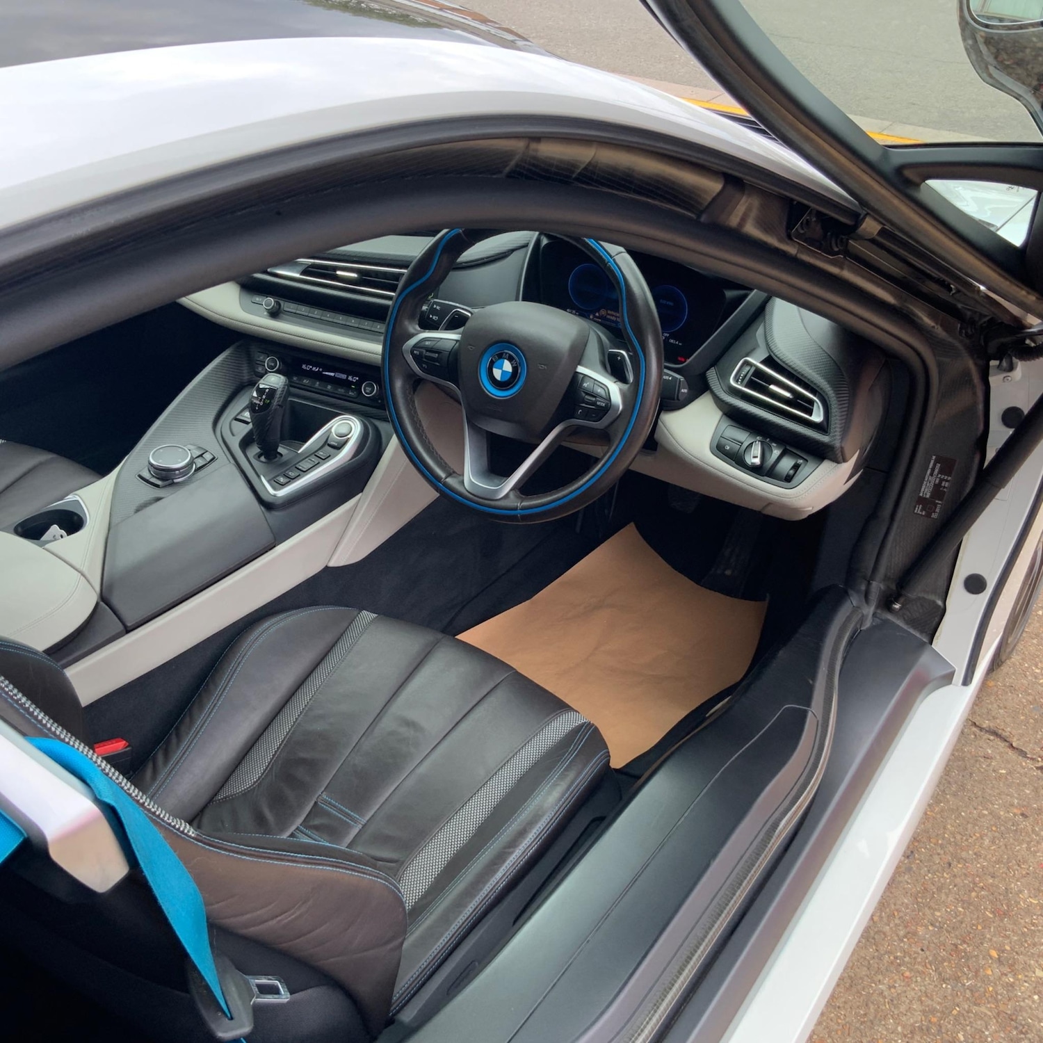 Used BMW i8 2016 for sale - 76137813: Photo 30