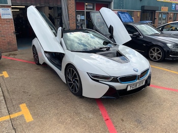 Used BMW i8 2016 for sale - 76137813: Photo