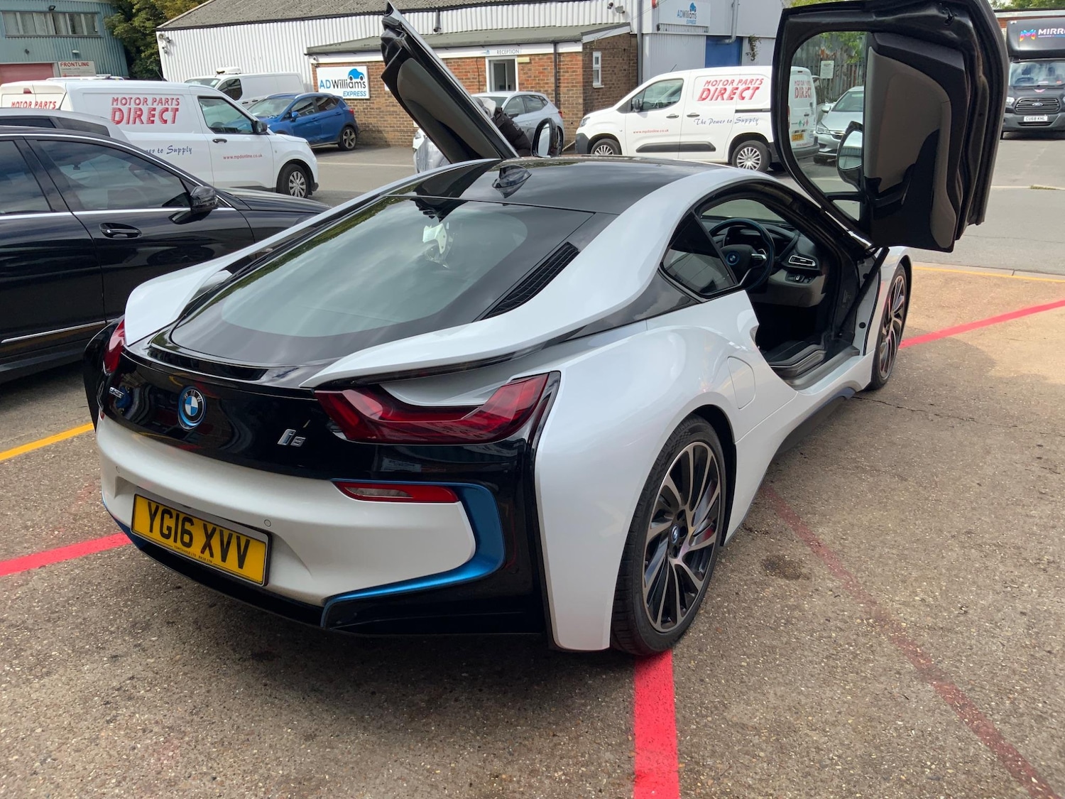 Used BMW i8 2016 for sale - 76137813: Photo 5