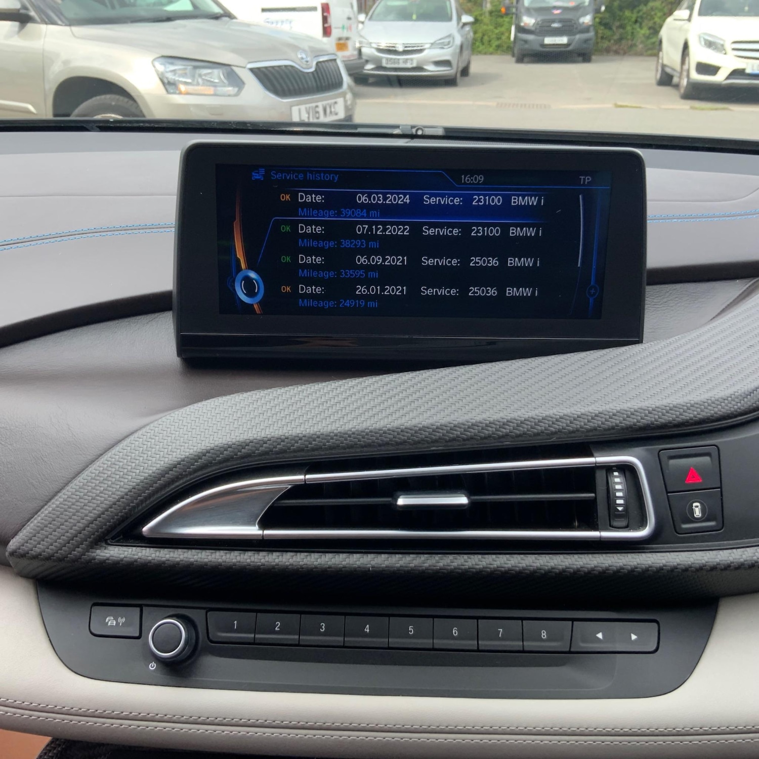 Used BMW i8 2016 for sale - 76137813: Photo 9