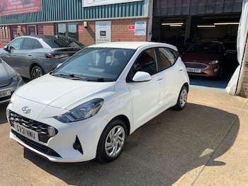 Used Hyundai i10 2021 for sale - 76138155: Photo