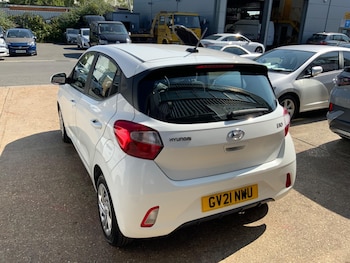 Used Hyundai i10 2021 for sale - 76138155: Photo