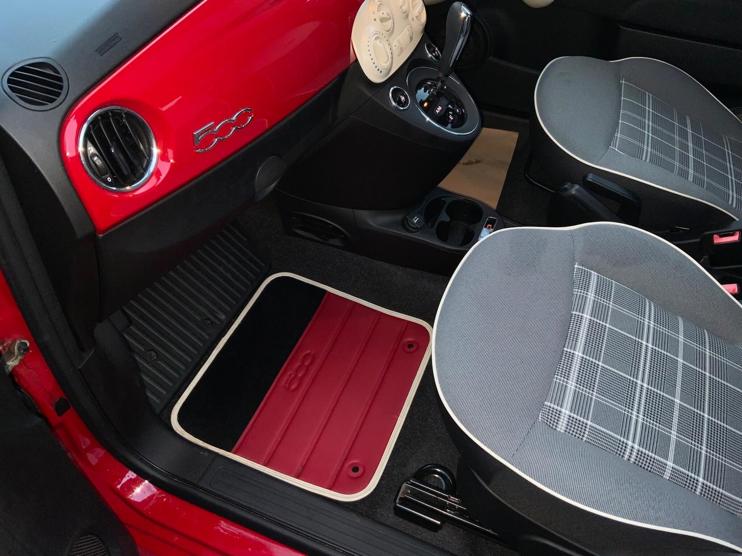 Used Fiat 500 2018 for sale - 76512949: Photo 6