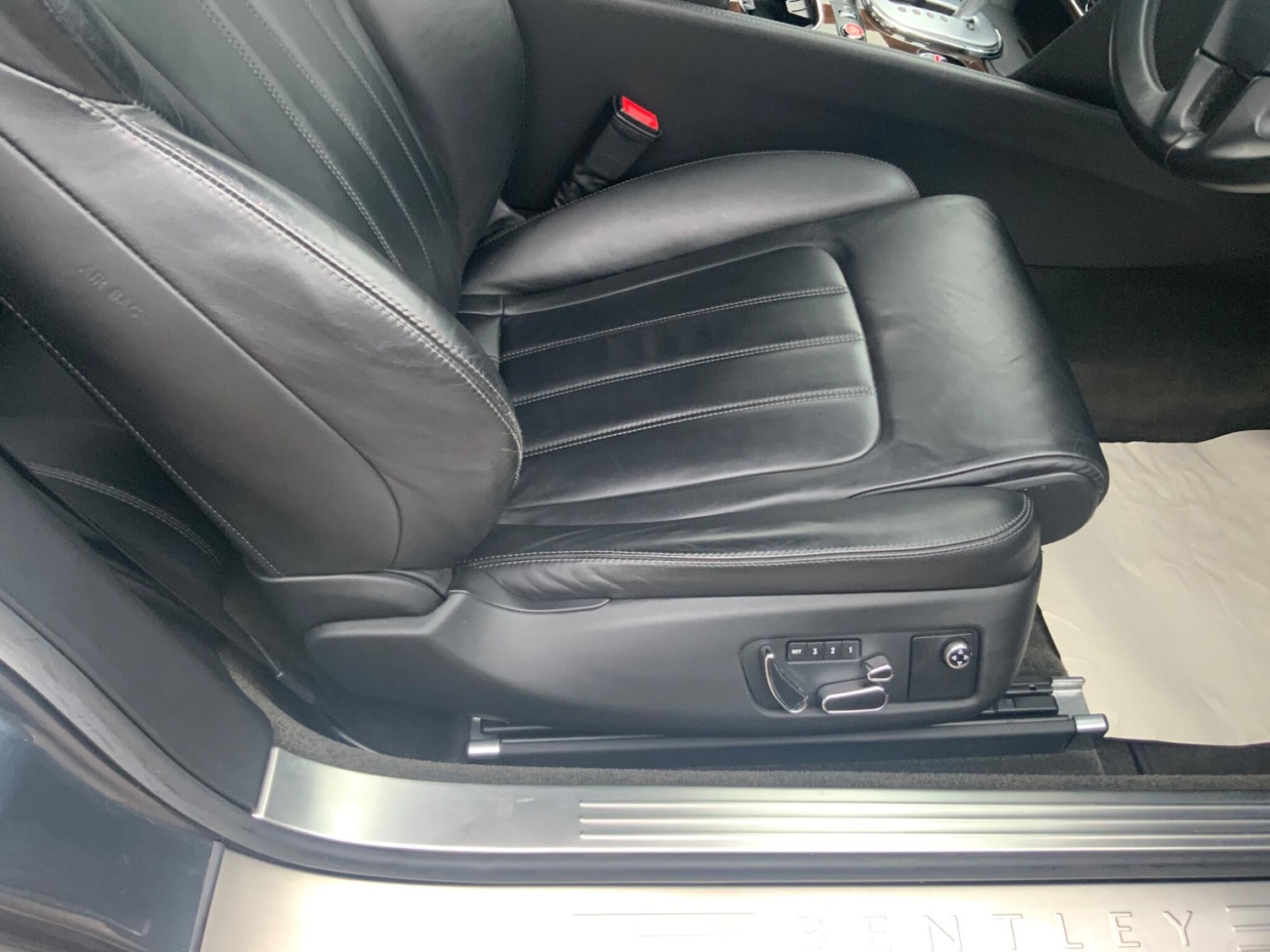 Used Bentley Continental 2012 for sale - 76307080: Photo 23