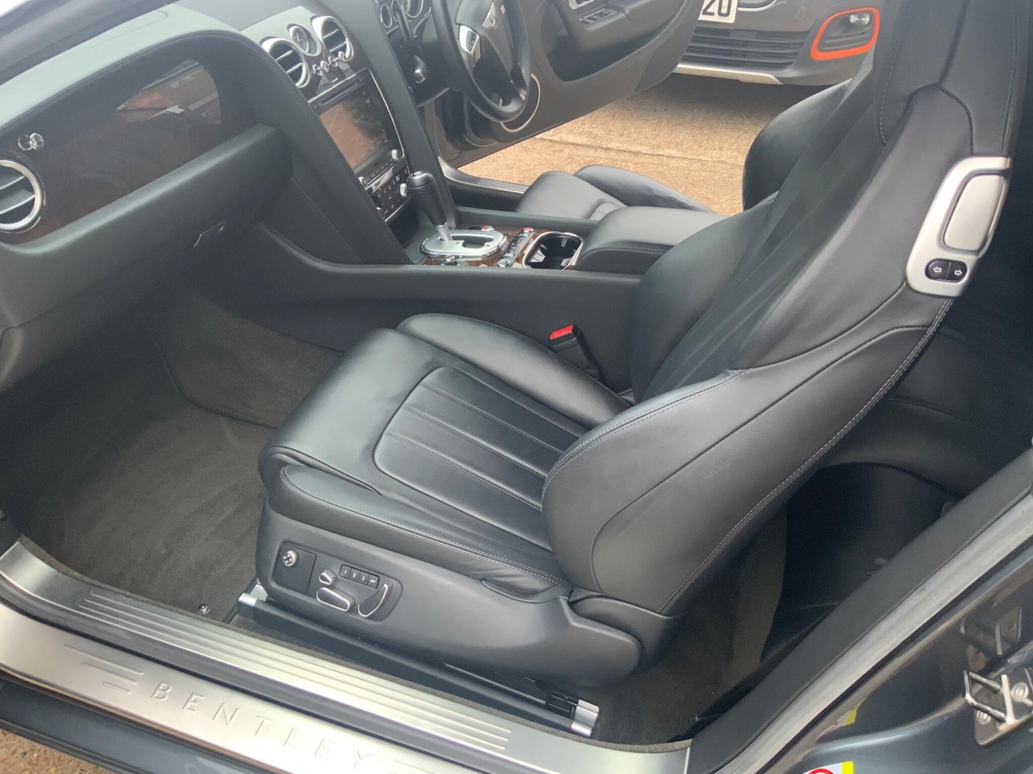 Used Bentley Continental 2012 for sale - 76307080: Photo 33
