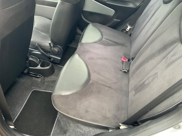 Used Toyota AYGO 2012 for sale - 76152929: Photo 18