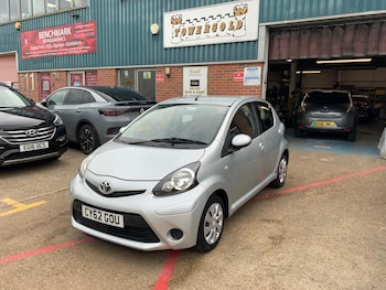 Used Toyota AYGO 2012 for sale - 76152929: Photo