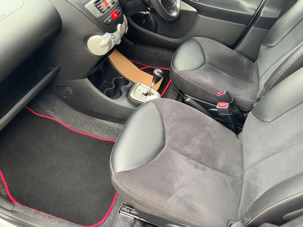 Used Toyota AYGO 2012 for sale - 76152929: Photo 21
