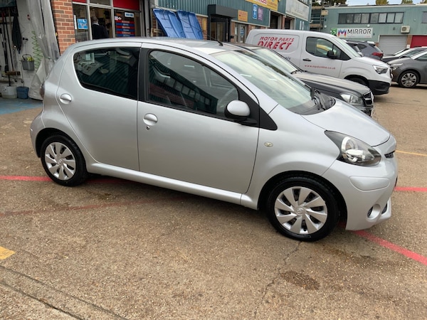 Used Toyota AYGO 2012 for sale - 76152929: Photo 27