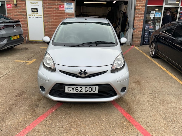 Used Toyota AYGO 2012 for sale - 76152929: Photo 31