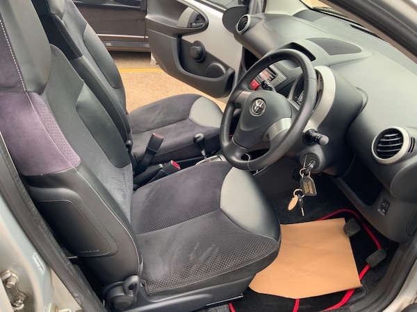 Used Toyota AYGO 2012 for sale - 76152929: Photo 7