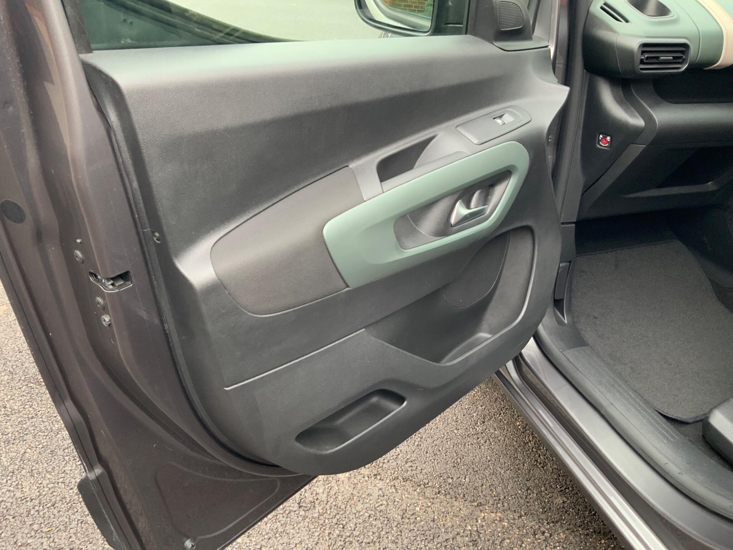 Used Citroen Berlingo 2024 for sale - 76550013: Photo 26