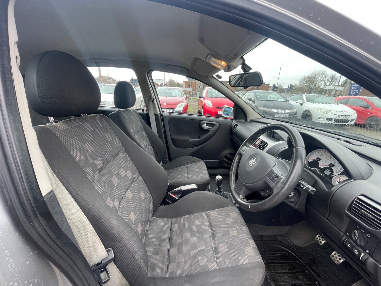 Used Vauxhall Corsa 2005 for sale - 78045330: Photo 10