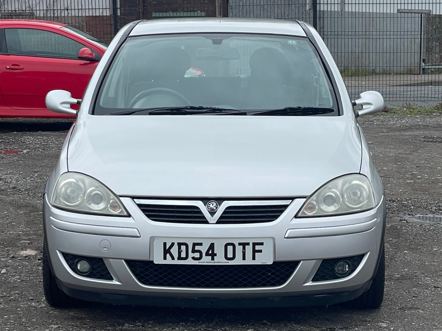 Used Vauxhall Corsa 2005 for sale - 78045330: Photo 2