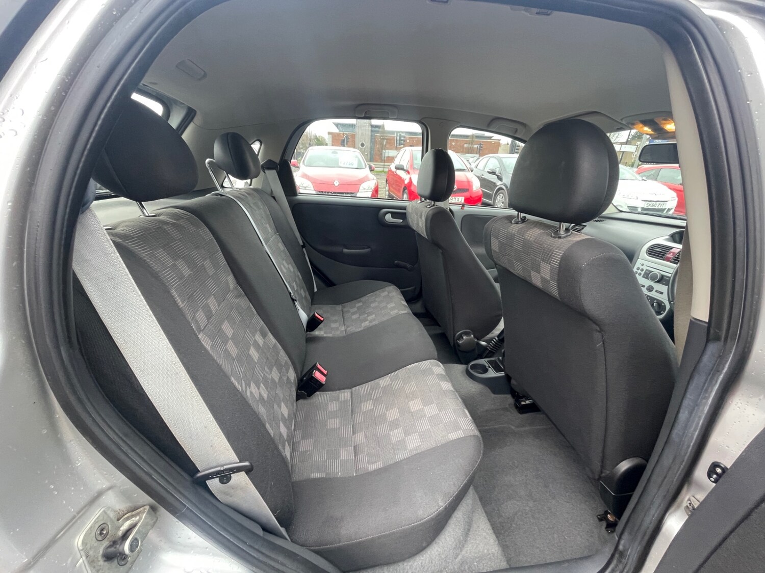 Used Vauxhall Corsa 2005 for sale - 78045330: Photo 9