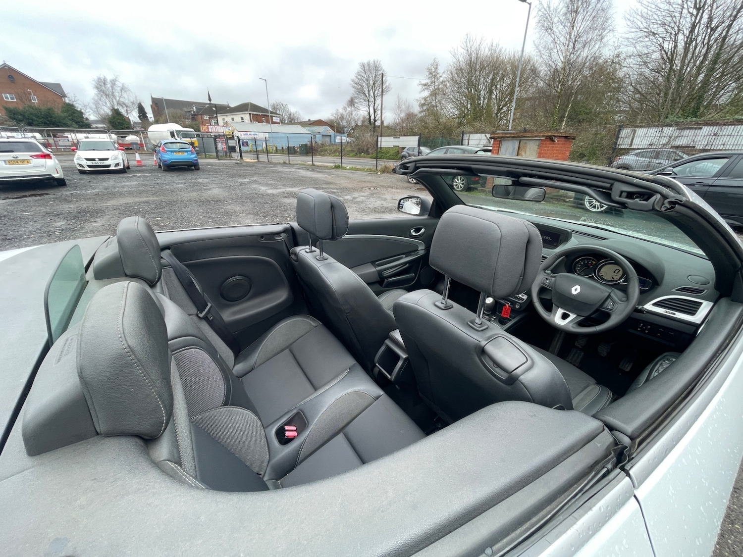 Used Renault Megane 2011 for sale - 77445960: Photo 17