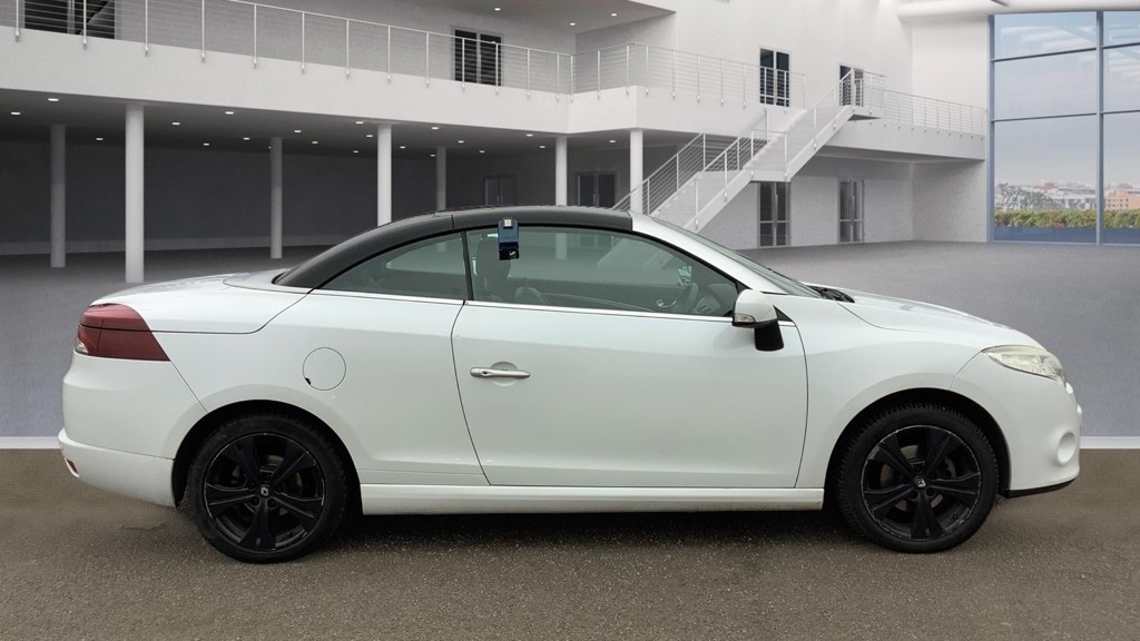 Used Renault Megane 2011 for sale - 77445960: Photo 6