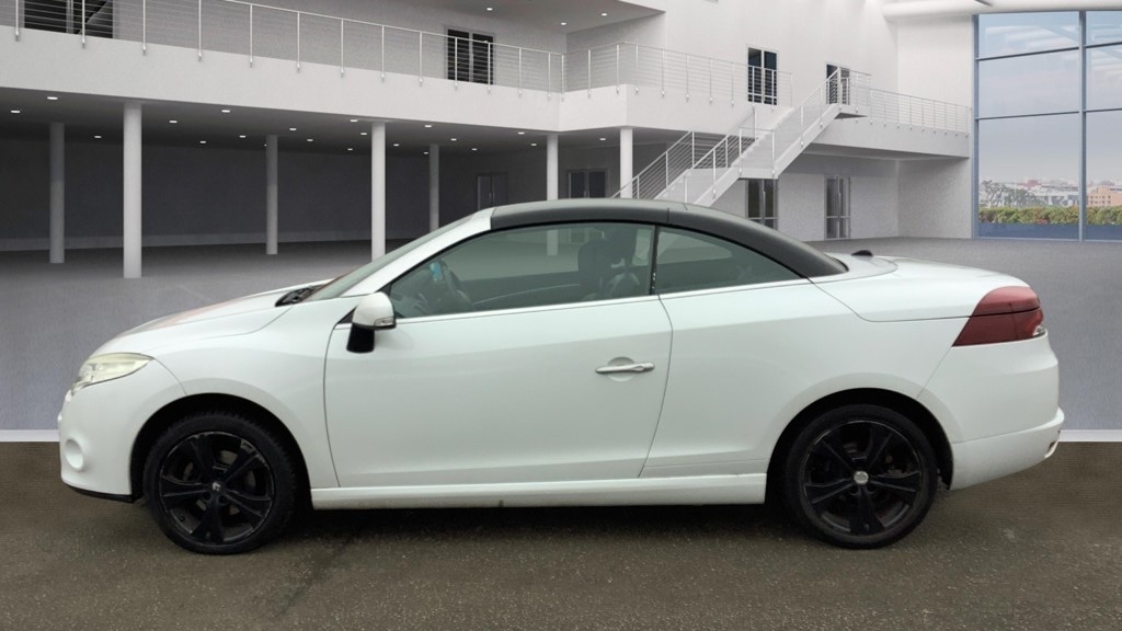 Used Renault Megane 2011 for sale - 77445960: Photo 7