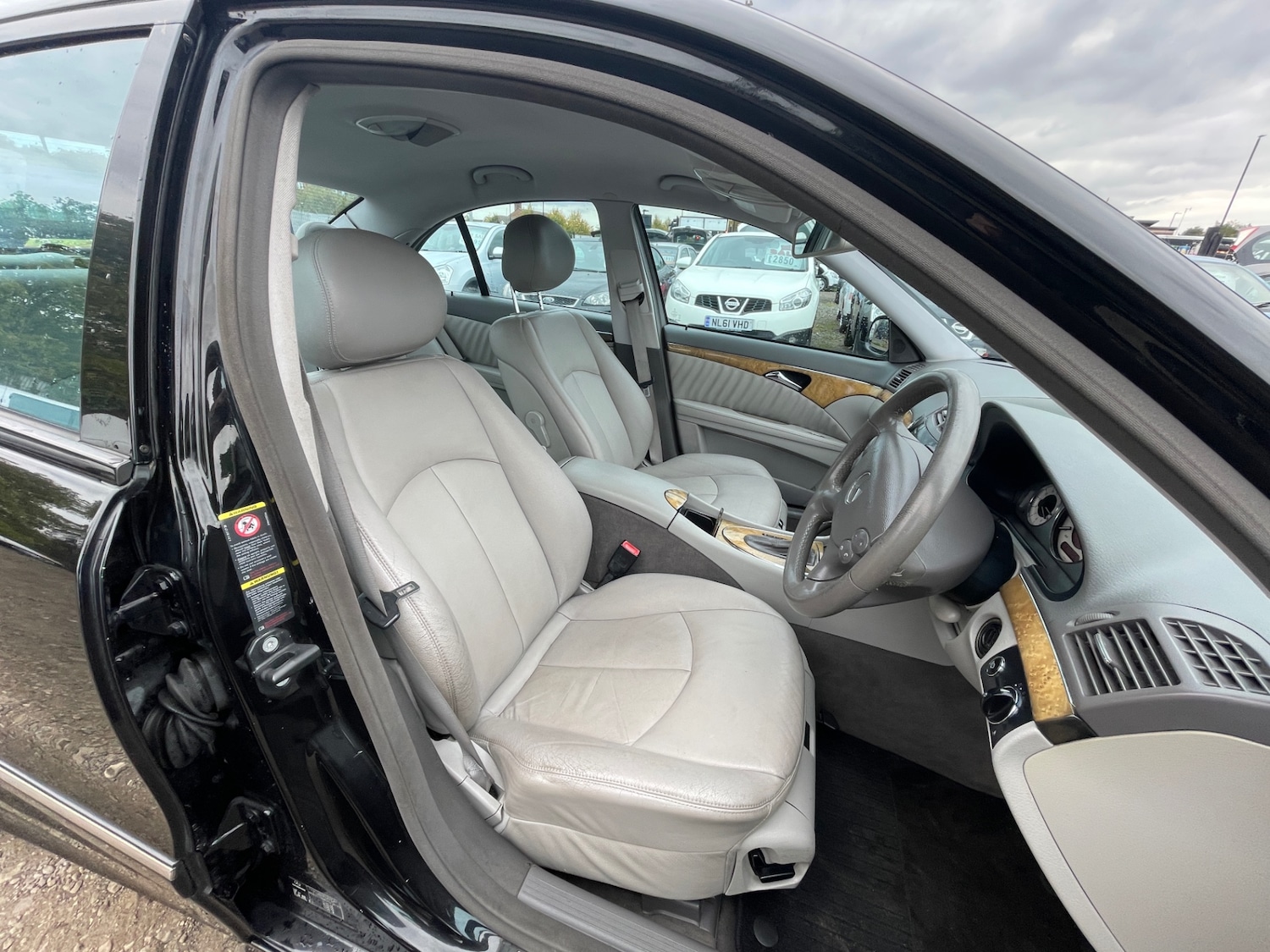 Used Mercedes-Benz E-Class 2007 for sale - 76007293: Photo 11