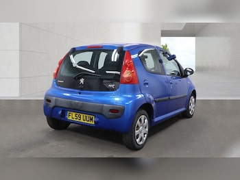 Used Peugeot 107 2010 for sale - 79296174: Photo