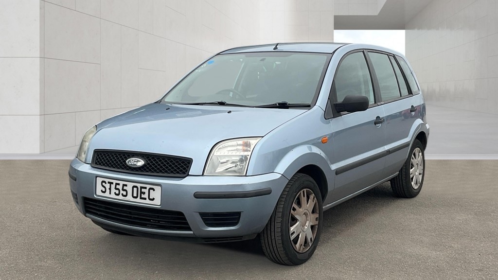 Used Ford Fusion 2005 for sale - 78121669: Photo 2