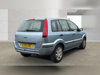 Used Ford Fusion 2005 for sale - 78121669: Photo