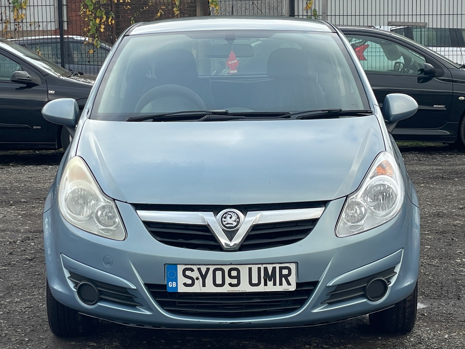 Used Vauxhall Corsa 2009 for sale - 76504757: Photo 2