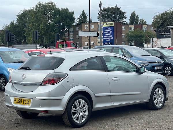 Used Vauxhall Astra 2010 for sale - 75743527: Photo 8