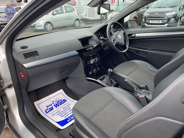 Used Vauxhall Astra 2010 for sale - 75743527: Photo 9