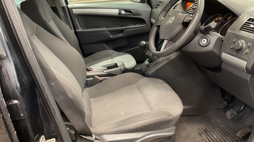 Used Vauxhall Zafira 2010 for sale - 76364869: Photo 10