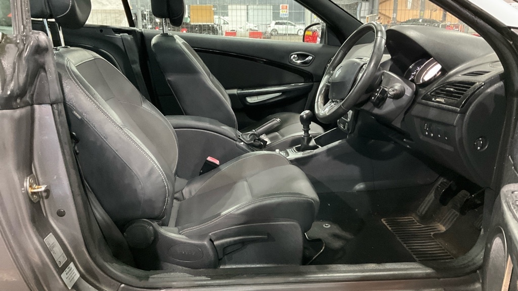 Used Renault Megane 2013 for sale - 76638356: Photo 11