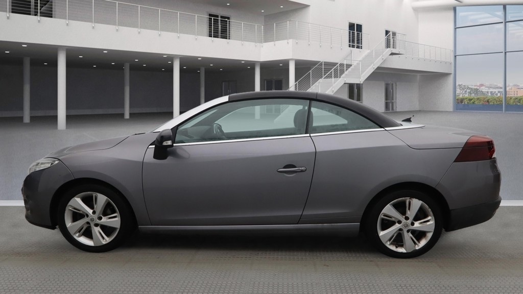 Used Renault Megane 2013 for sale - 76638356: Photo 8