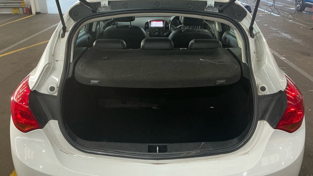 Used Vauxhall Astra 2014 for sale - 76735003: Photo 8