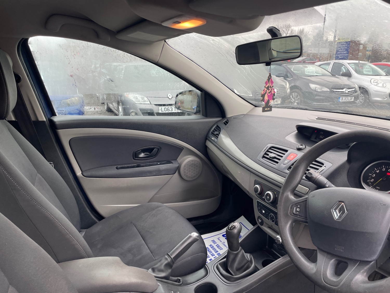 Used Renault Megane 2011 for sale - 77417064: Photo 12