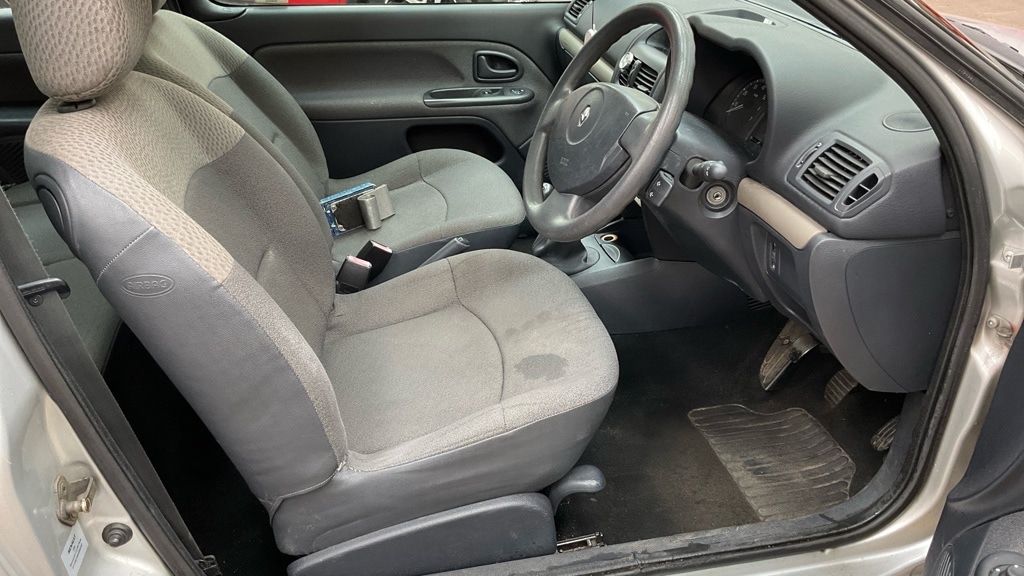 Used Renault Clio 2005 for sale - 78121694: Photo 9