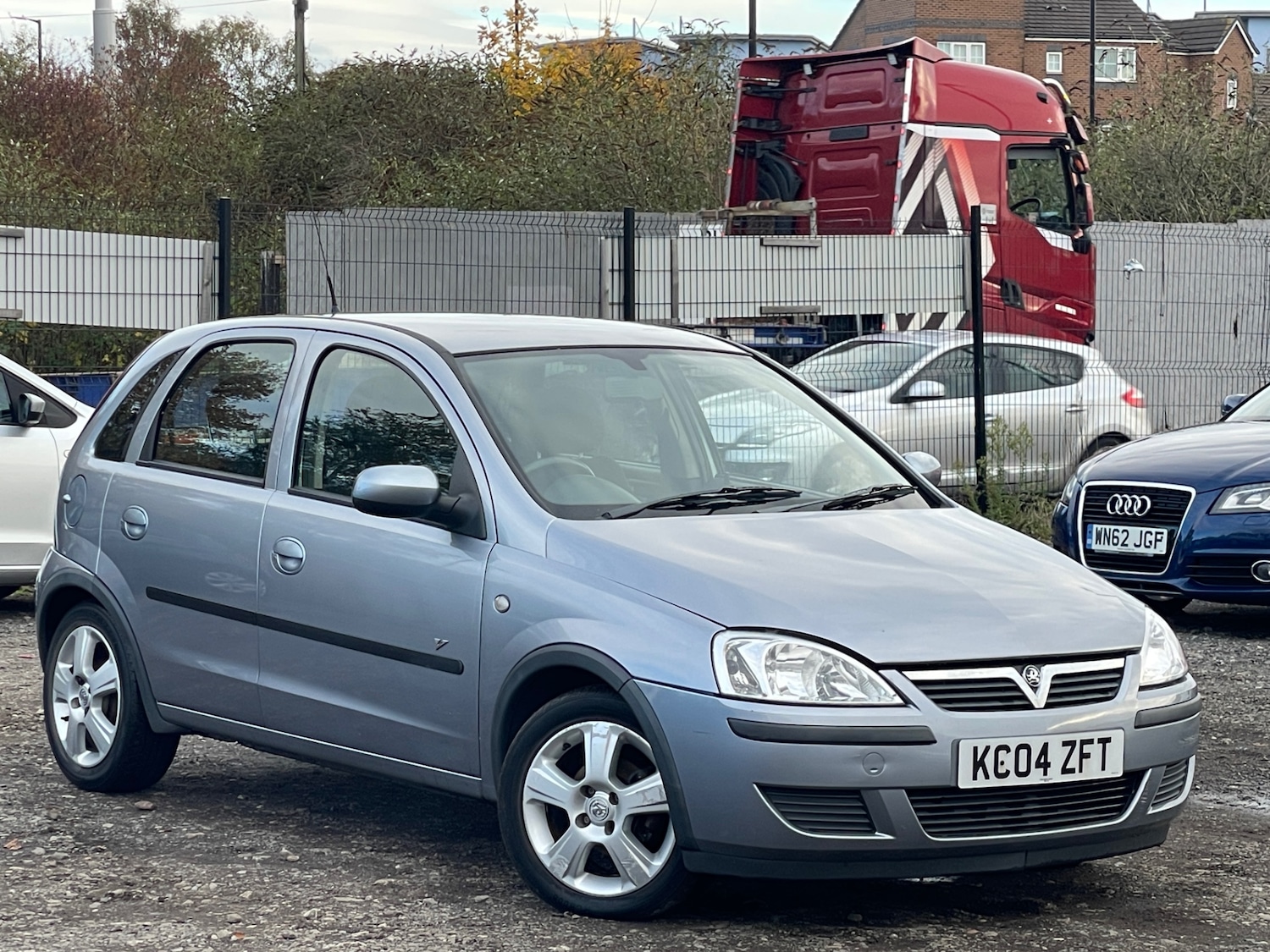Used Vauxhall Corsa 2004 for sale - 76374391: Photo 1