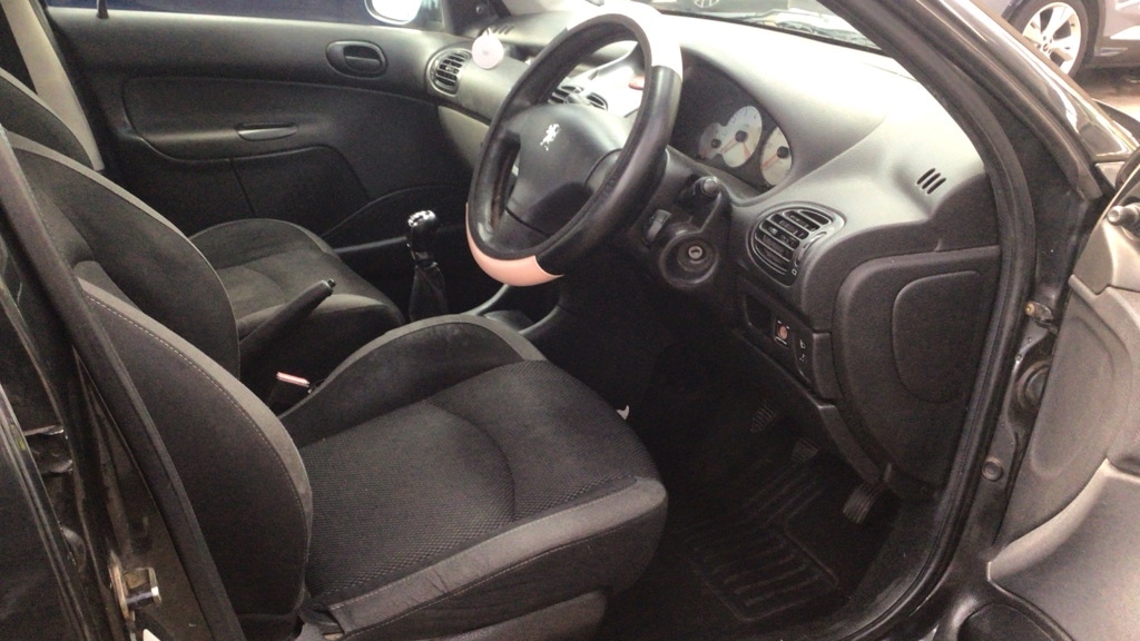 Used Peugeot 206 2006 for sale - 77973782: Photo 9