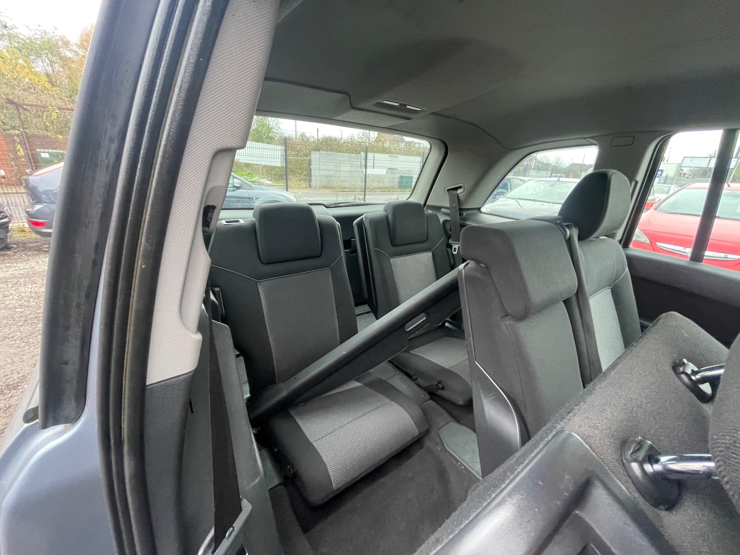 Used Vauxhall Zafira 2010 for sale - 76706302: Photo 11