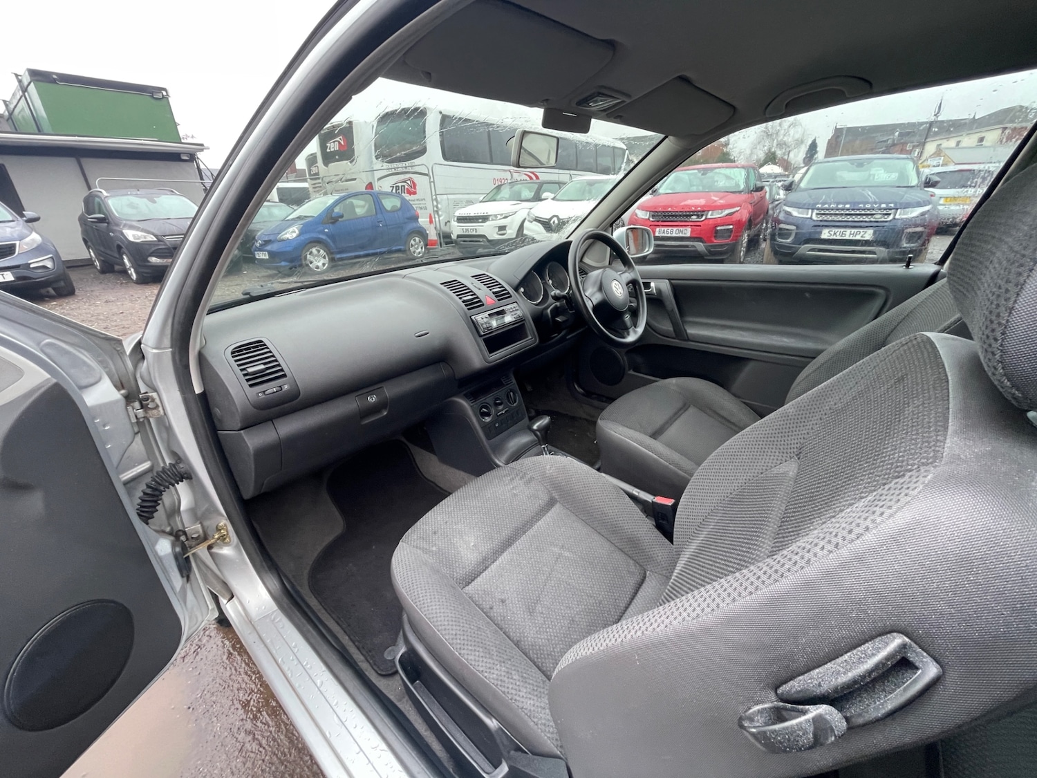 Used Volkswagen Polo 2001 for sale - 77077876: Photo 10