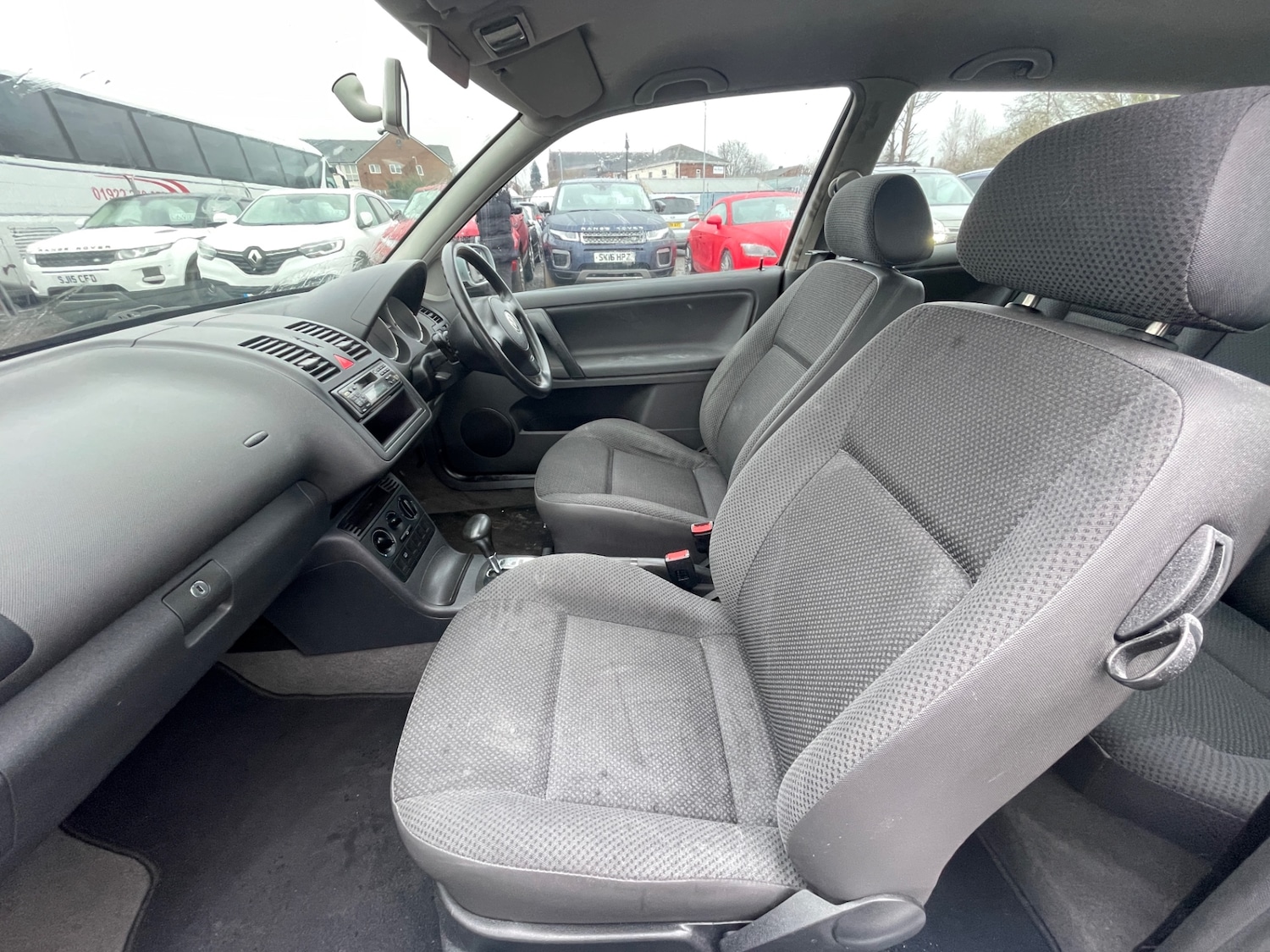 Used Volkswagen Polo 2001 for sale - 77077876: Photo 11