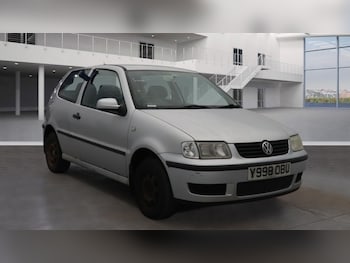 Used Volkswagen Polo 2001 for sale - 77077876: Photo