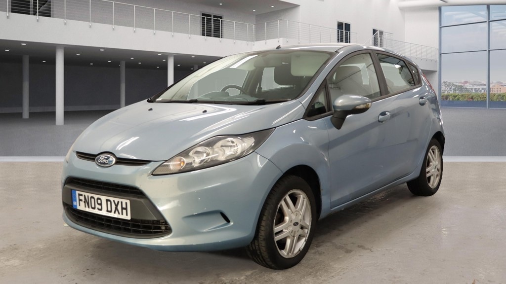 Used Ford Fiesta 2010 for sale - 76637915: Photo 2