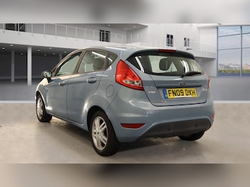 Used Ford Fiesta 2010 for sale - 76637915: Photo