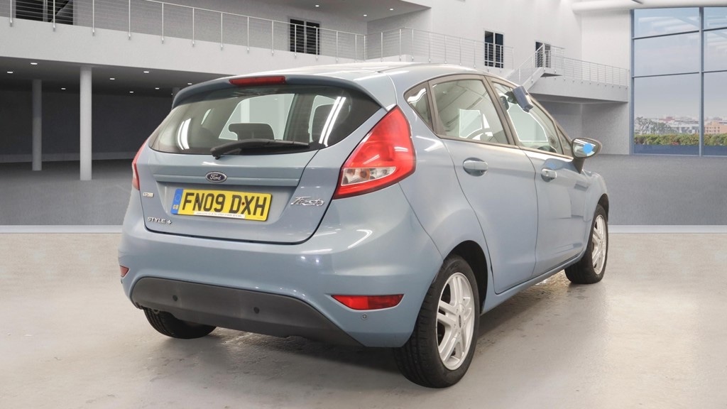 Used Ford Fiesta 2010 for sale - 76637915: Photo 5