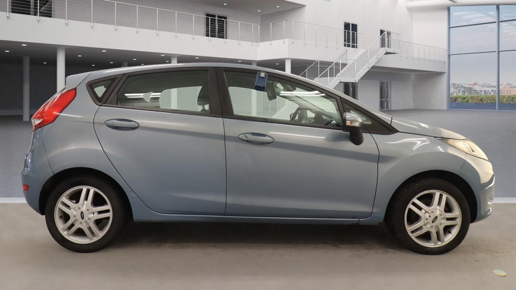 Used Ford Fiesta 2010 for sale - 76637915: Photo 6